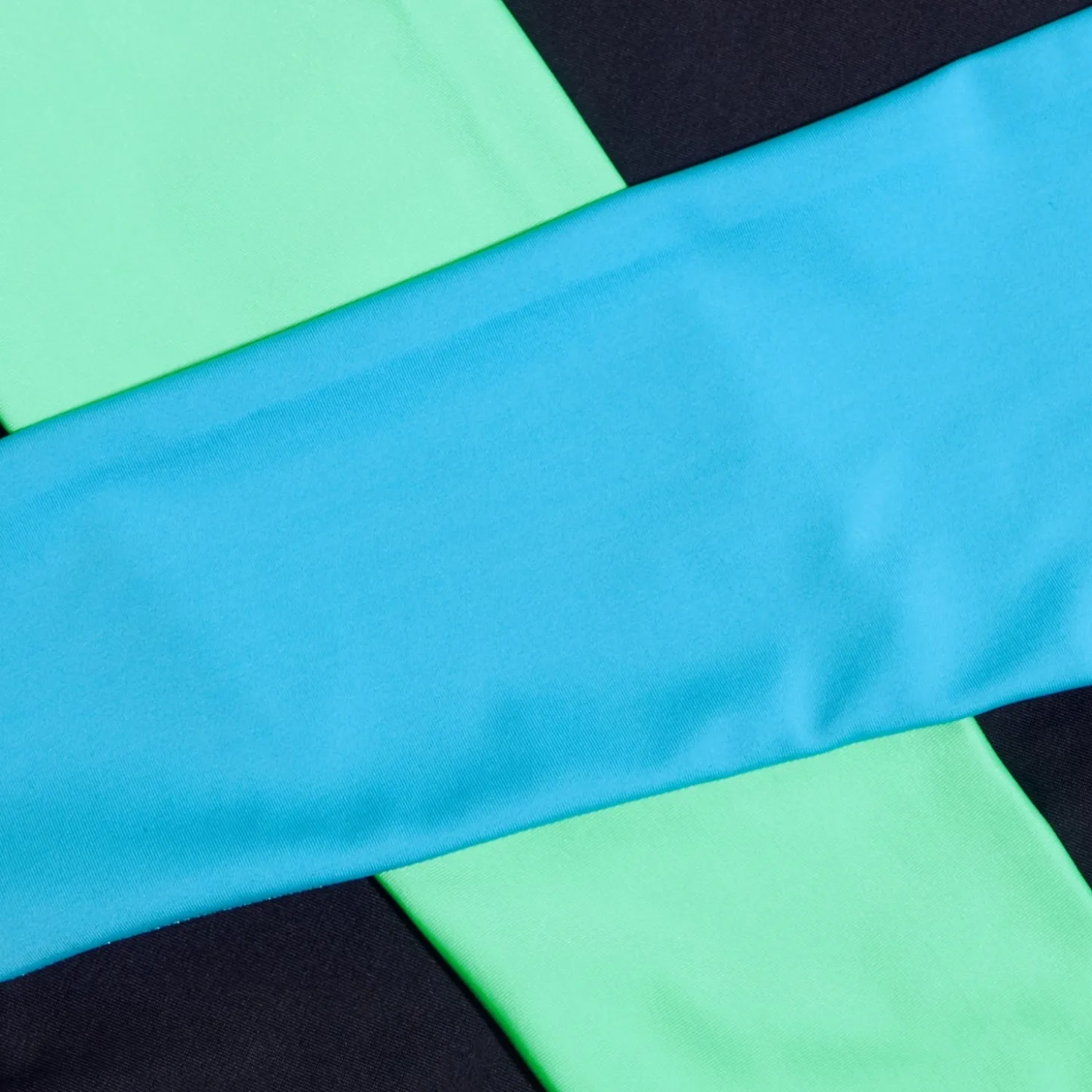 Boys Colourblock Rash Top & Jammer SetBlack/Green/Blue