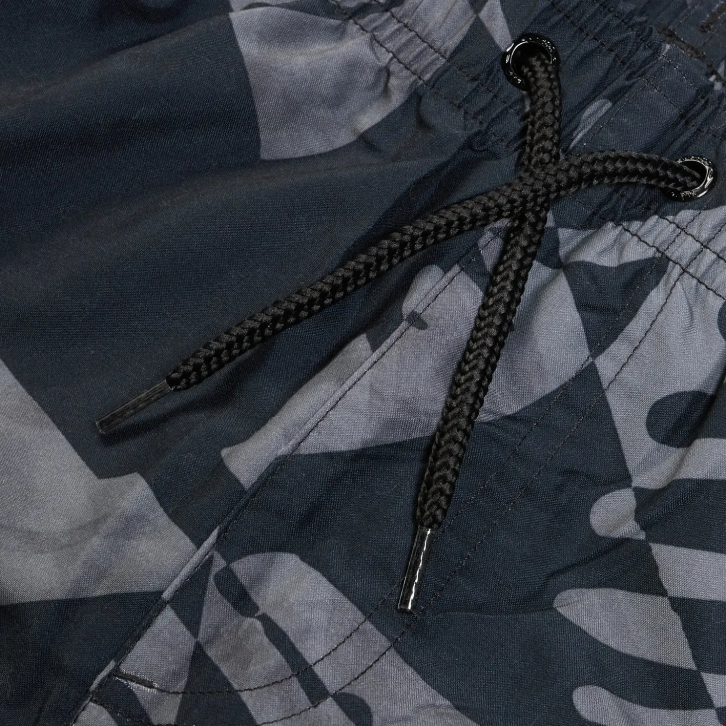 Men's Printed Leisure 18" Swim Shorts Black/Grey