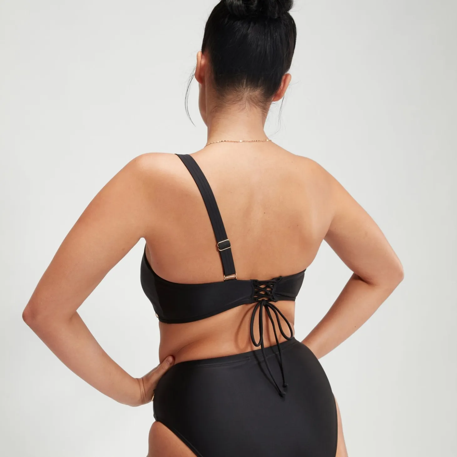 Women's Shaping Asymmetric Bikini Top Black