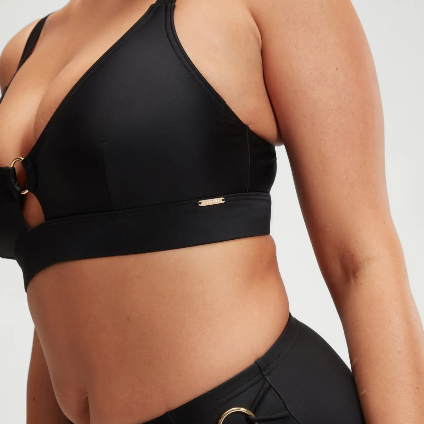 Women's Shaping Triangle Top Black